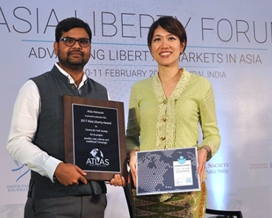 Award winners Amit Chandra and Tricia Yeoh at Asia Liberty Forum 2017.